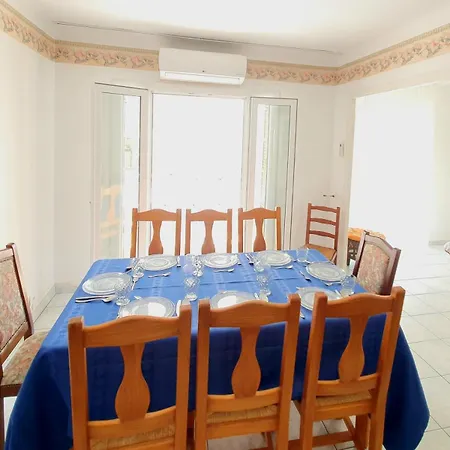 Family Apartment *